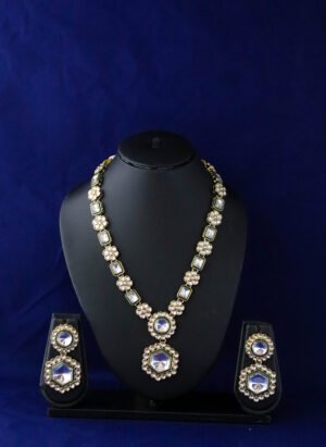 The Noor Hexagonal Kundan Long Set