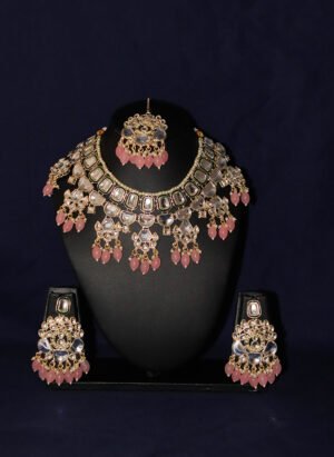 The Rajwadi Empress Kundan Set